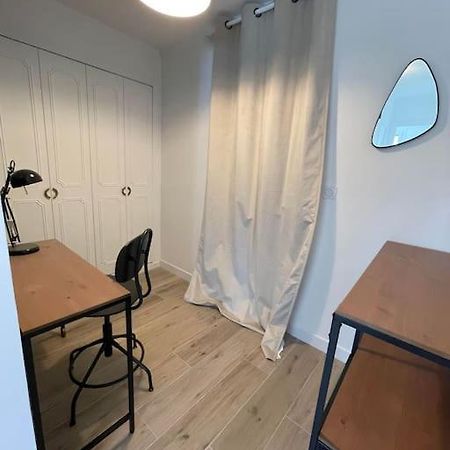 Appartement Proche Stade/Eurexpo Десін-Шарп'є Екстер'єр фото